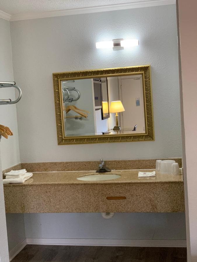 Motel 6 Newport News, Va - Fort Eustis Luaran gambar